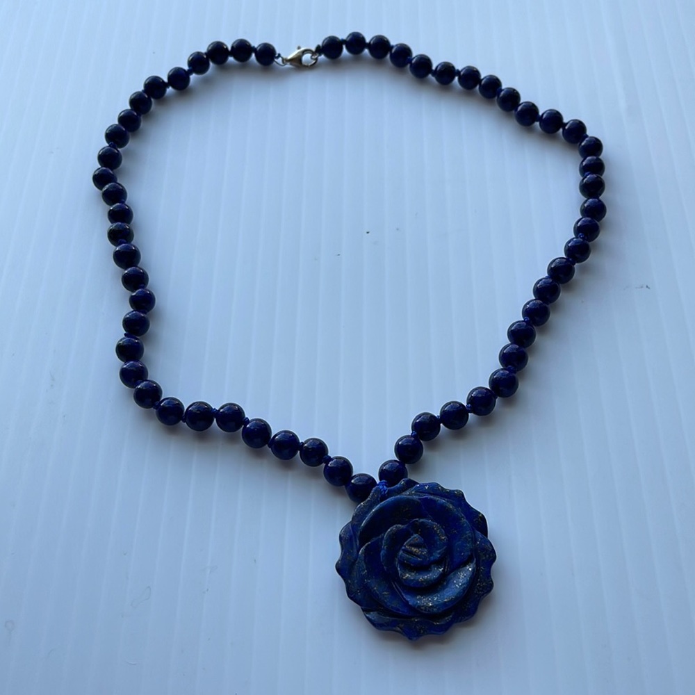 Lapis Necklace with flower pendant